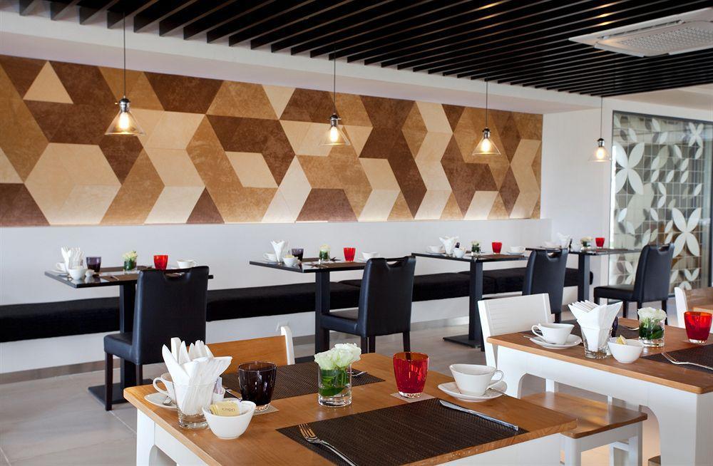 Novotel Living Saigon South Ho Si Minh-város Kültér fotó