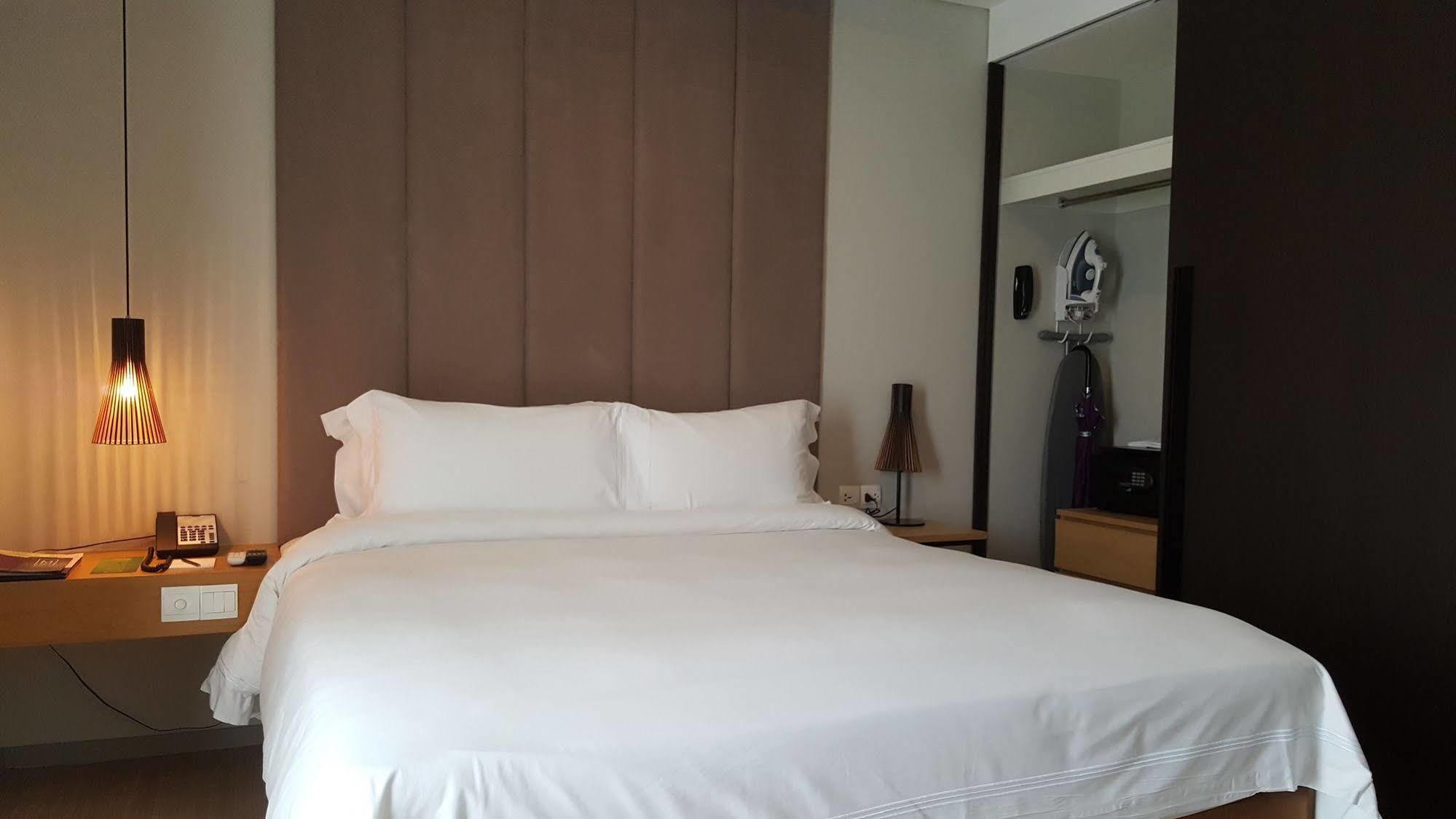 Novotel Living Saigon South Ho Si Minh-város Kültér fotó