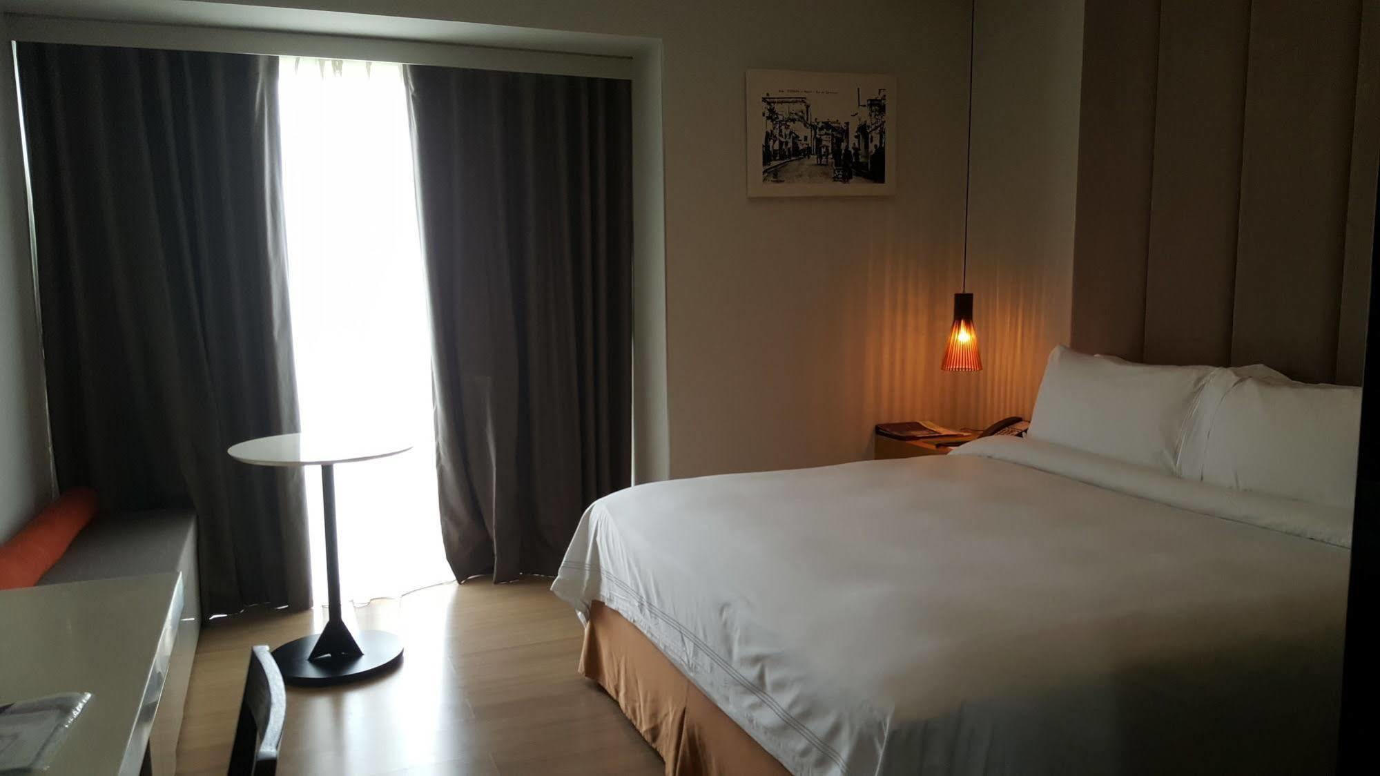 Novotel Living Saigon South Ho Si Minh-város Kültér fotó
